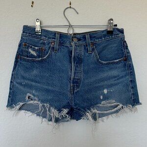 Levi's 501® ORIGINAL FIT HIGH RISE WOMEN'S DENIN SHORTS - SIZE 28 - MEDIUM WASH